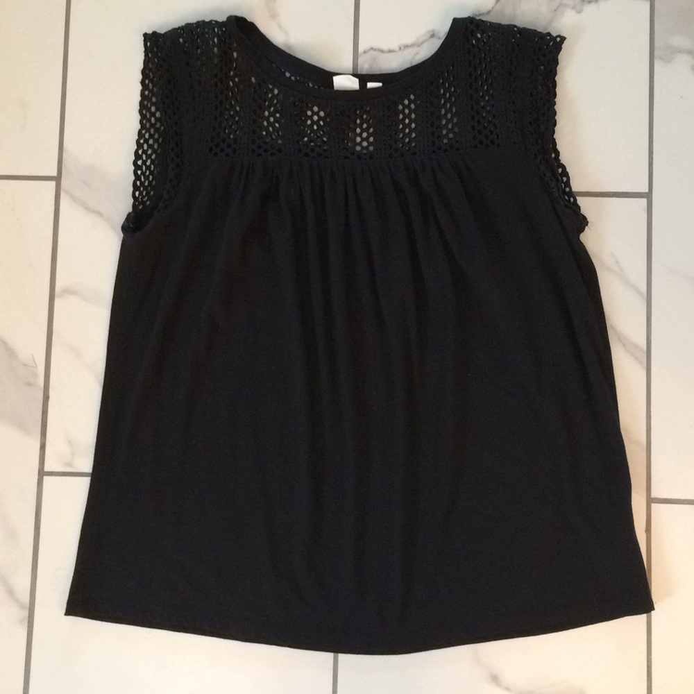 Gap Women’s Black Shirt Size Medium
